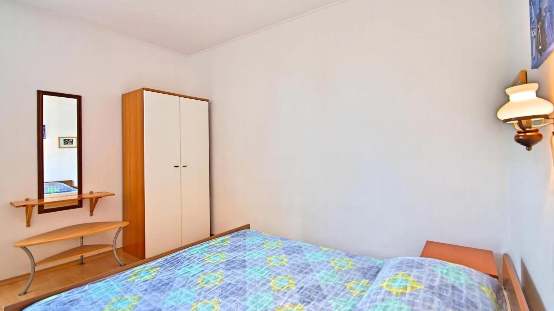 Apartment Nika 5 In Der Residenz Mit Pool Und Whirlpool In Strandnaehe Умаг