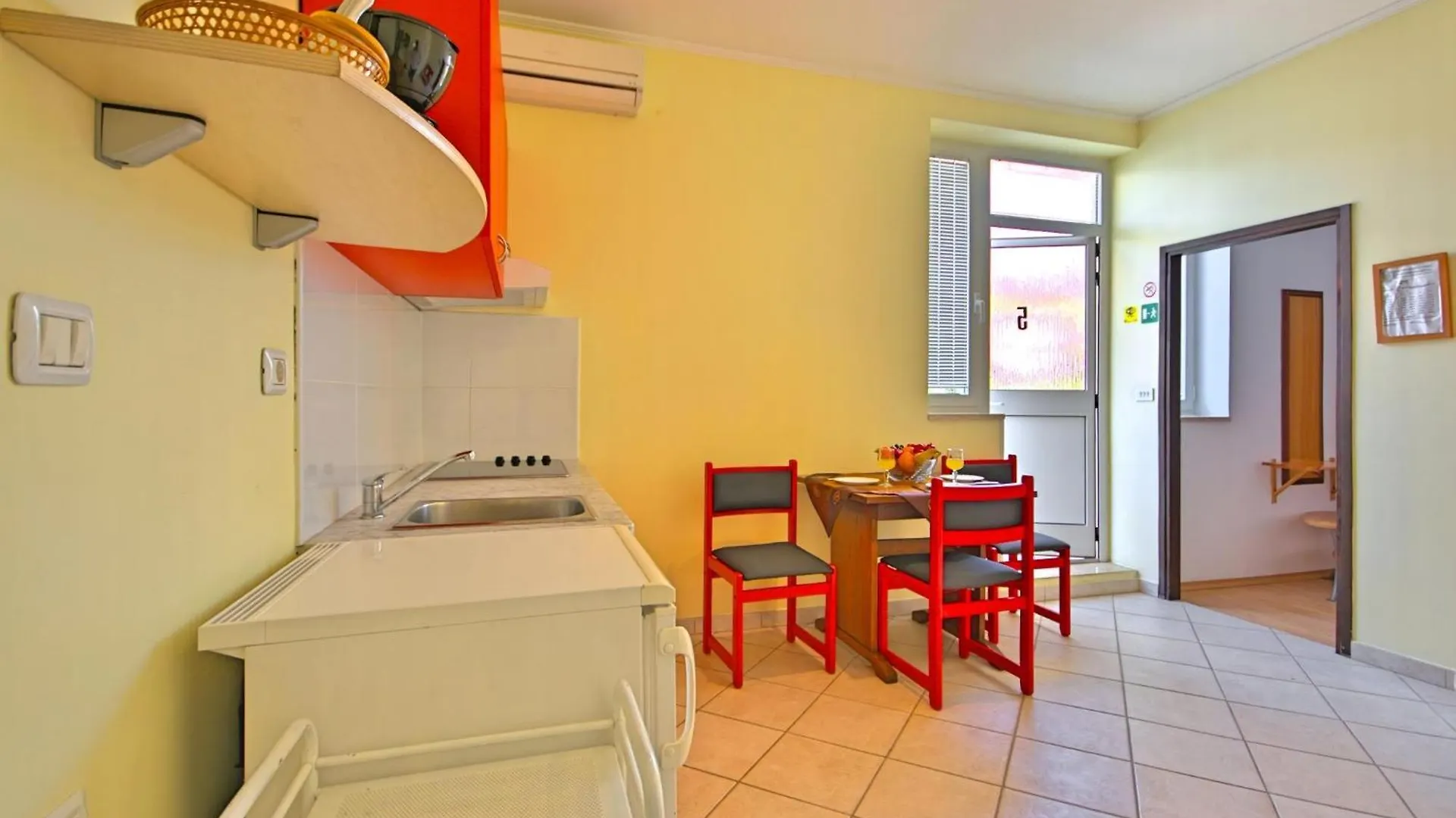 Apartment Nika 5 In Der Residenz Mit Pool Und Whirlpool In Strandnaehe Умаг 0*,